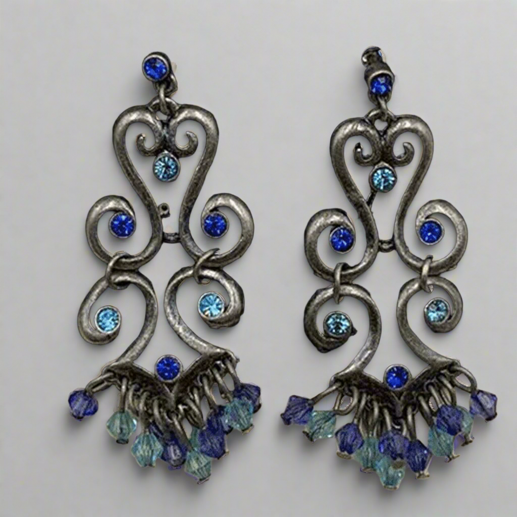 Chandeliers Tussles Oxidised Earrings