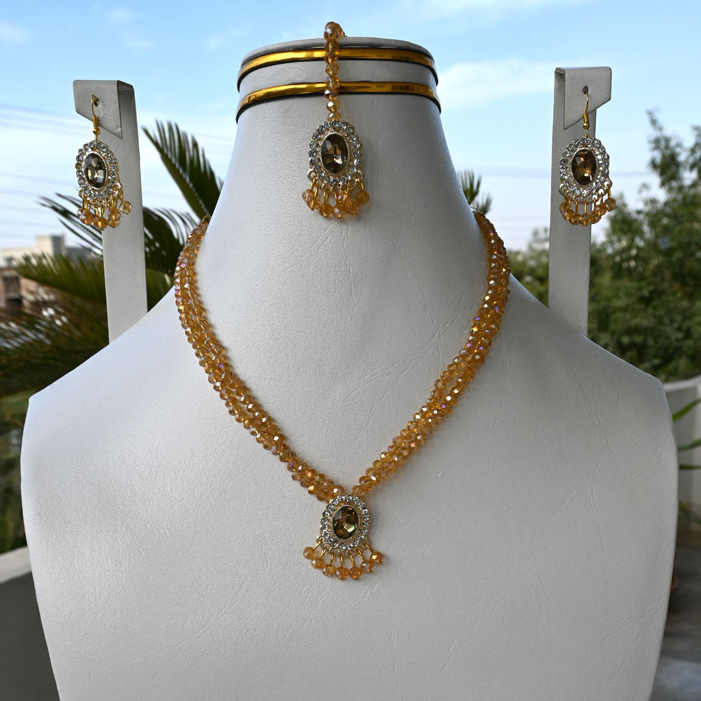 Sparkling Ovel Studded Necklace