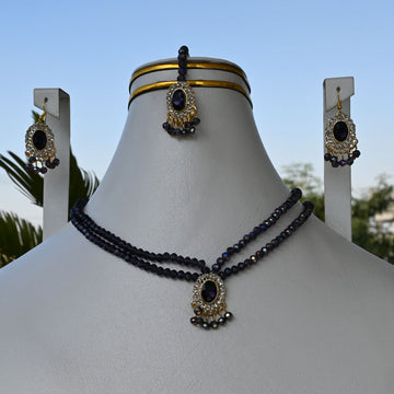 Sparkling Ovel Studded Necklace