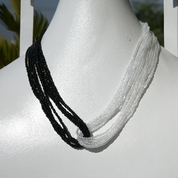 Vintage Dine Beads Necklaces