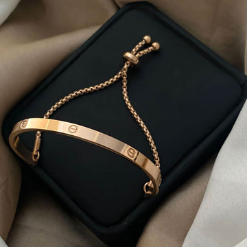 Trendy Treasures Bracelet