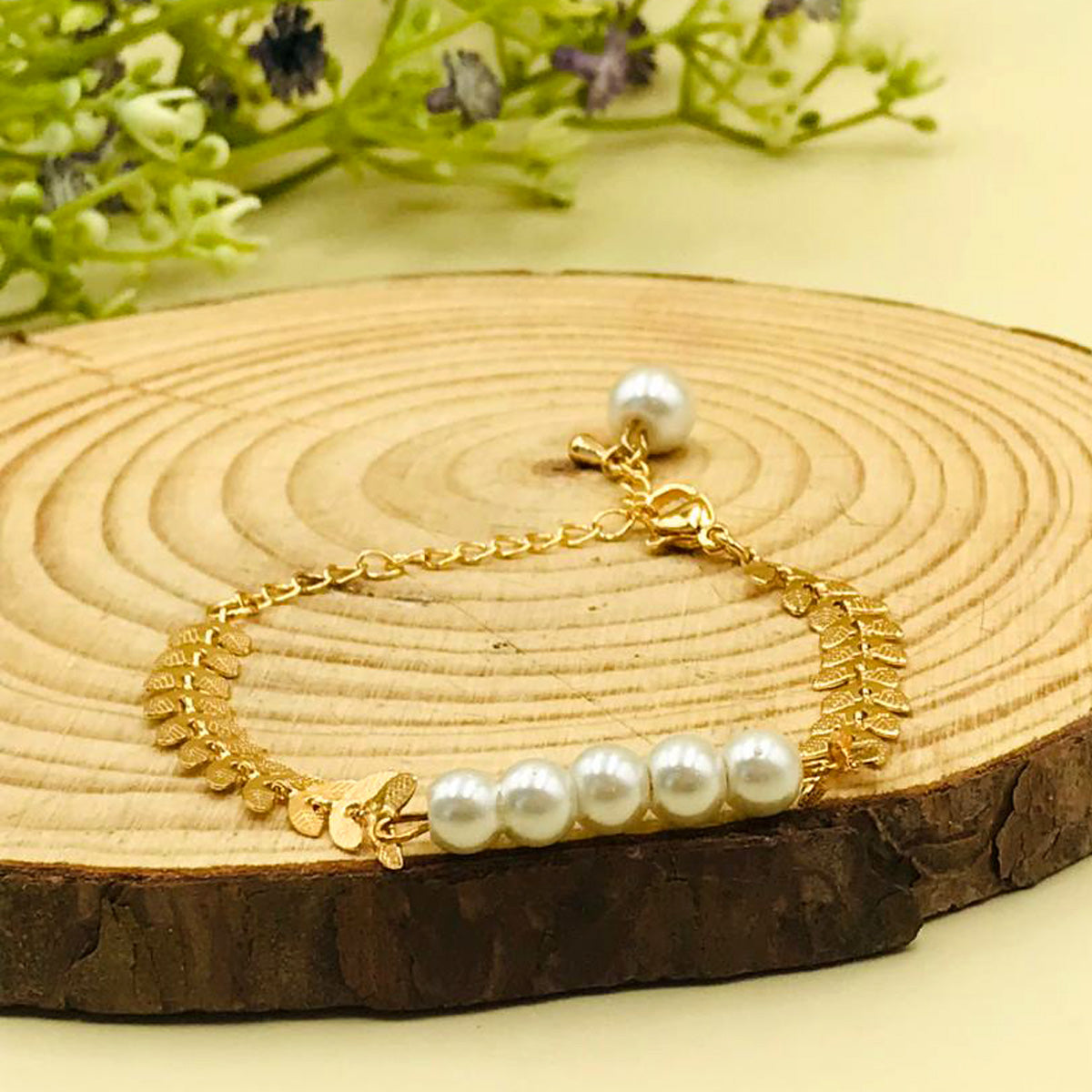 Decorated Leaves & Pearls Golden Bracelet