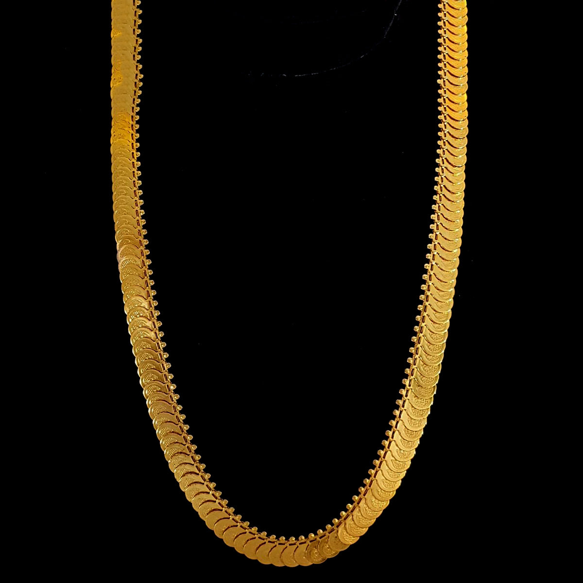 Golden Designed Engraved Chain