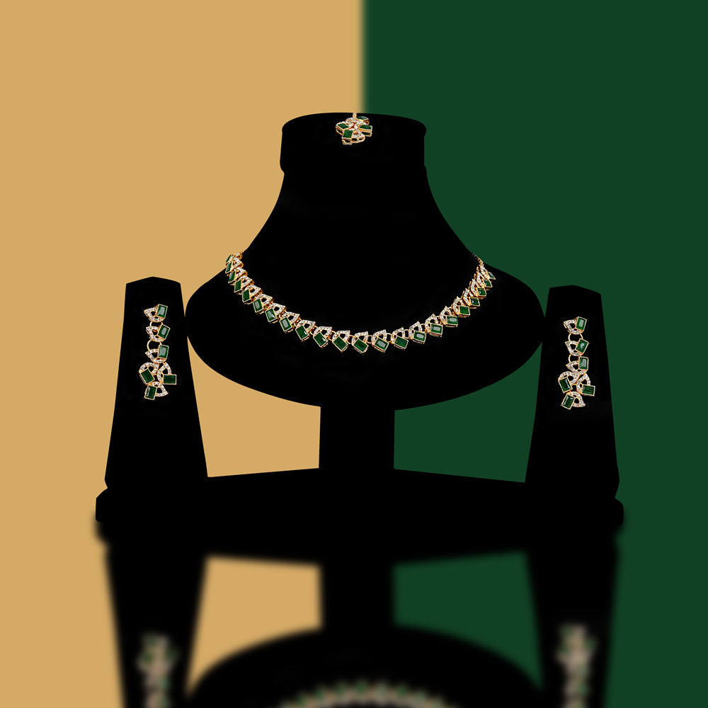 Emerald Teardrop Sequare Necklace