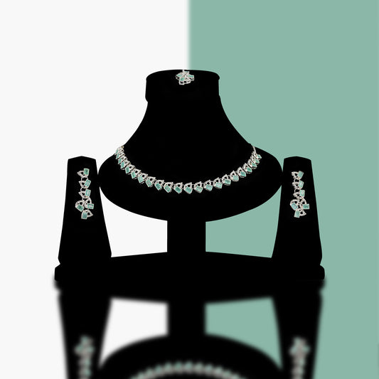 Emerald Teardrop Sequare Necklace