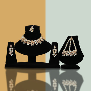 Elegant Cubic Zirconia Necklace