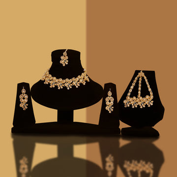 Elegant Cubic Zirconia Necklace