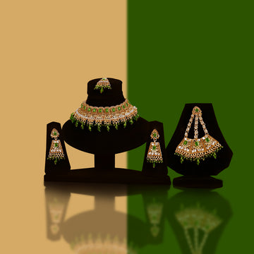 Exquisite Antique Style Bridal Set