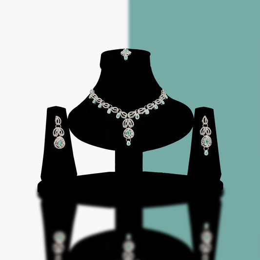 Shimmering Rhinestone Necklace