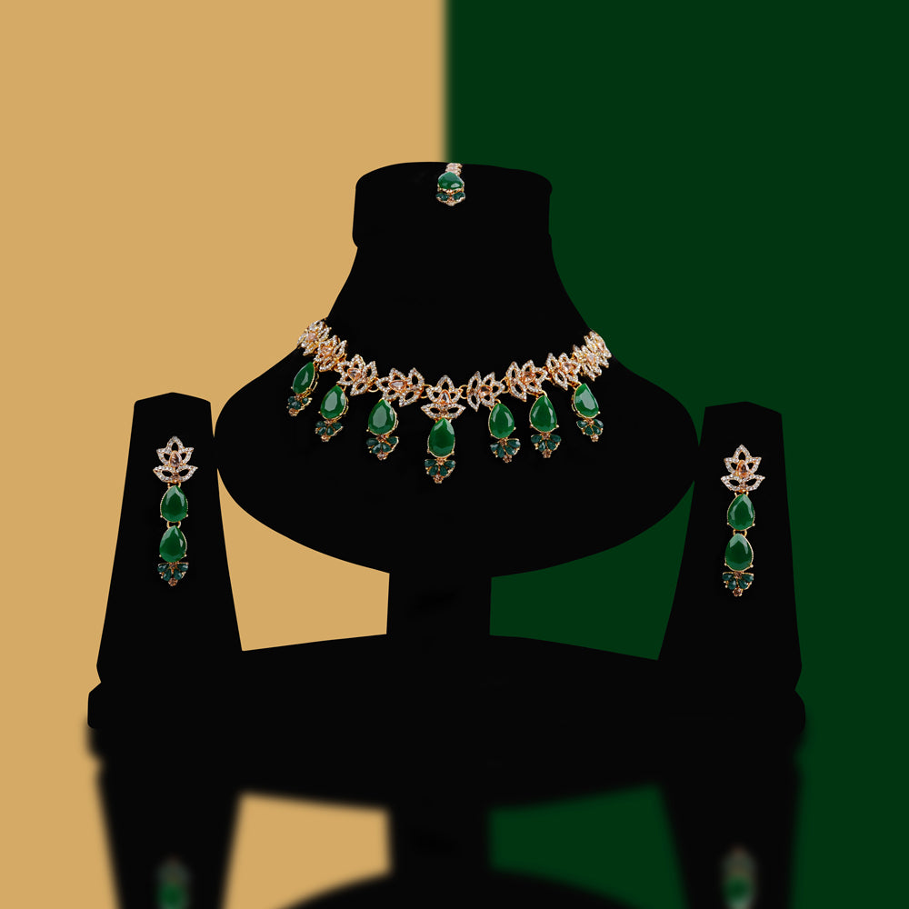 Premium Water Dropped Necklace