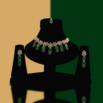 Premium Water Dropped Necklace