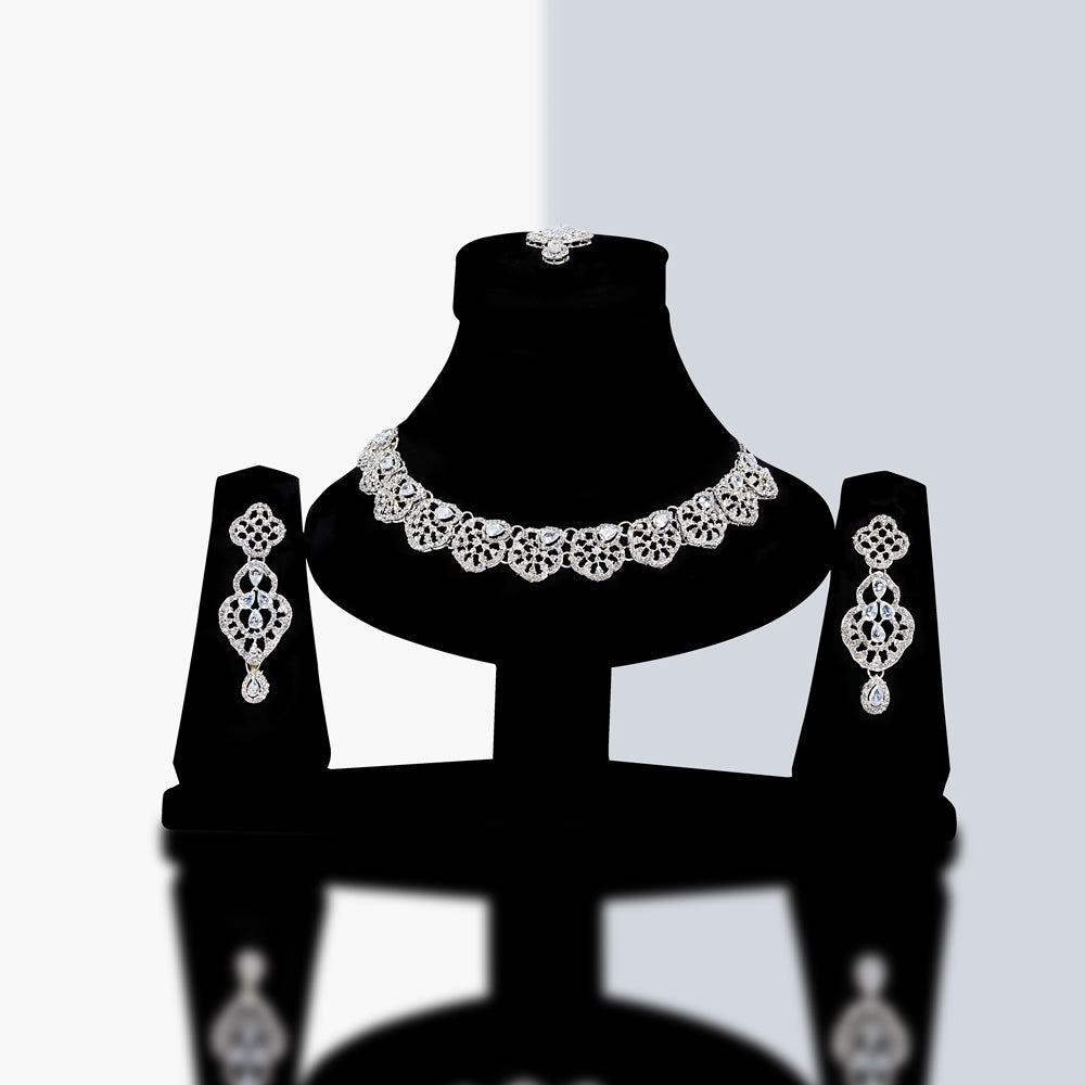 Elegant Friendly Antique Party Wear Necklace