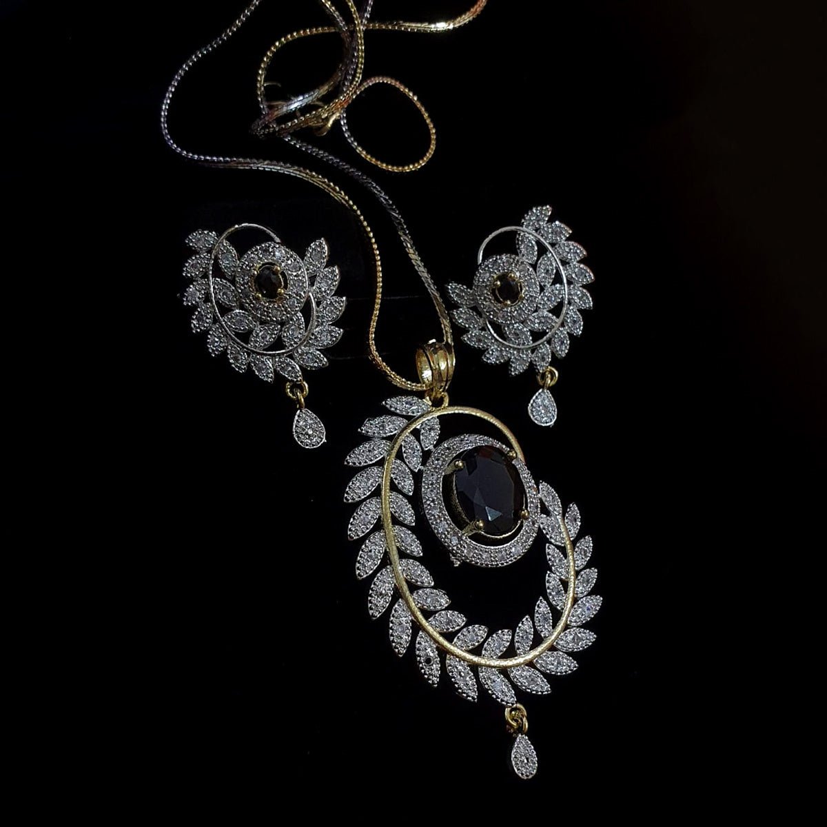 Crystal Gemstone Necklace - Image 2