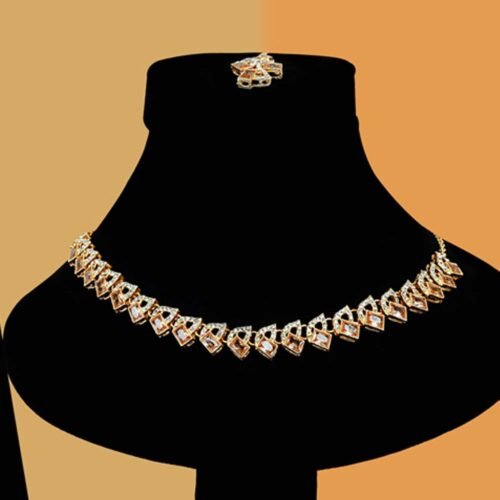Emerald Teardrop Sequare Necklace