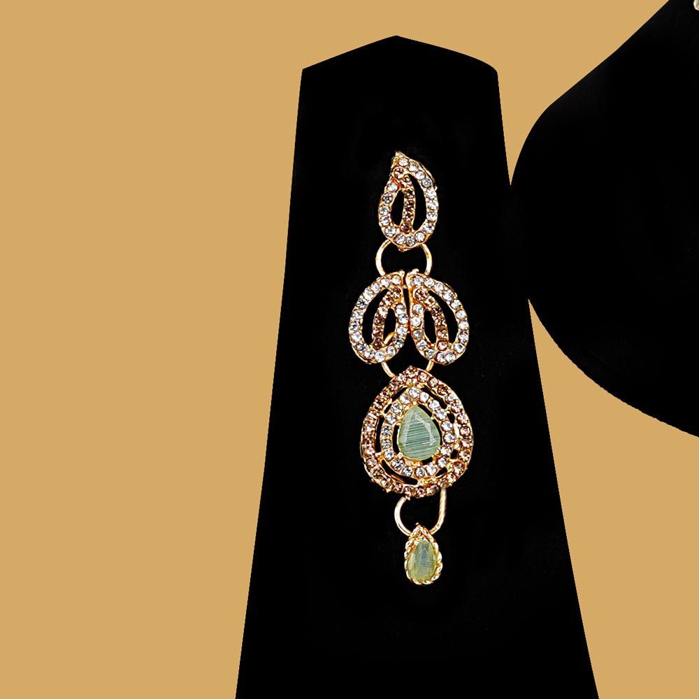 Shimmering Rhinestone Necklace - Image 3